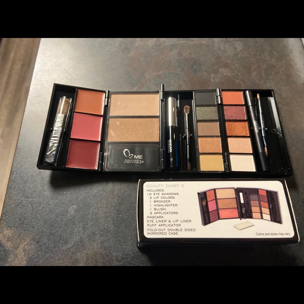 Makeover Essentials Palettes